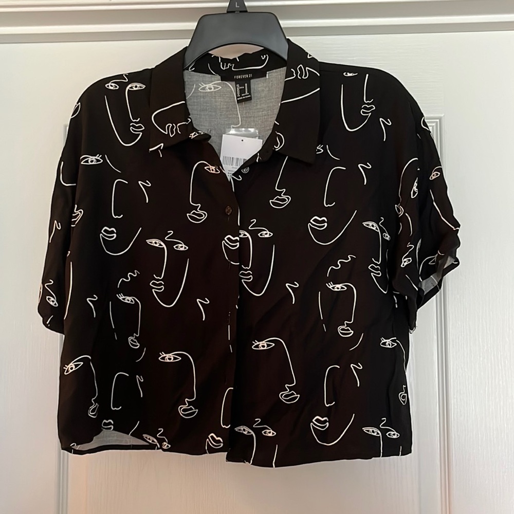 Forever 21 Cropped Blouse